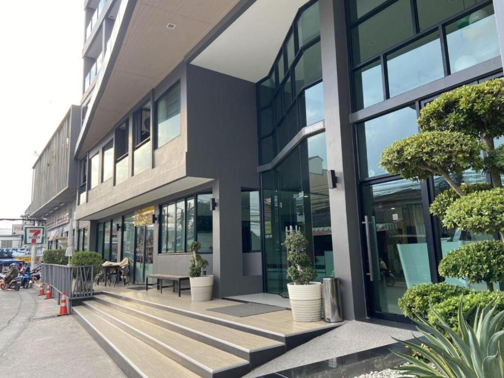 Memo Suite Pattaya Εξωτερικό φωτογραφία